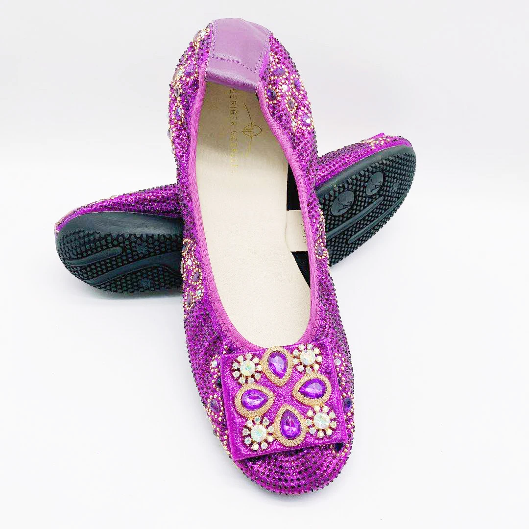 

African Jewelry Banana Shoes Soft Bottom Luxury Diamond Black Women Flats Casual Shoes Roll Up Ladies Flat Shoes Italian Style