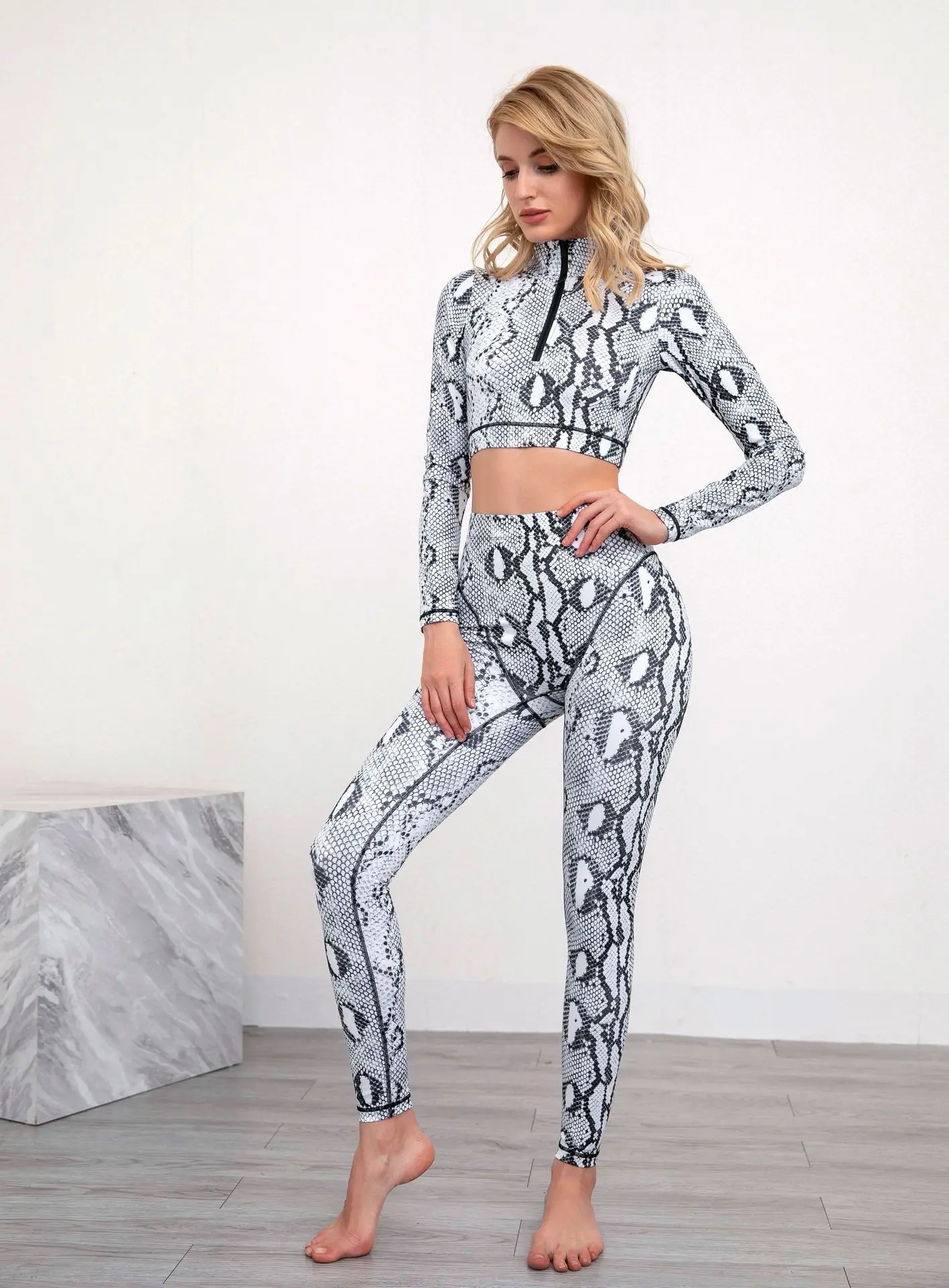 

2 Piece Women Yoga Set Workout Clothes Tracksuit Women Sports Shirt Leggings Set Female Gym Clothing Suits Athletic Sets