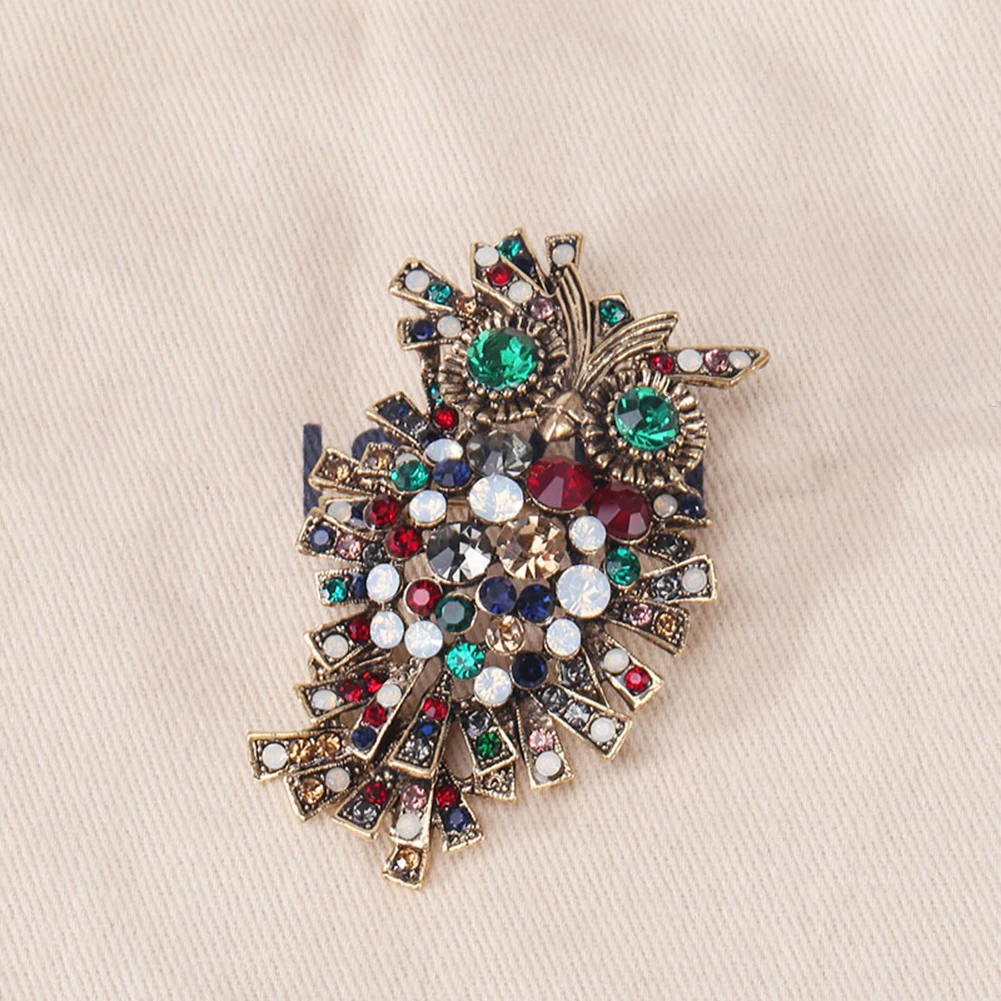 

Vintage Lady Rhinestone Inlaid Retro Owl Brooch Pin Bag Badge Lapel Jewelry Classic Gift Festival Party Clothing Accessories