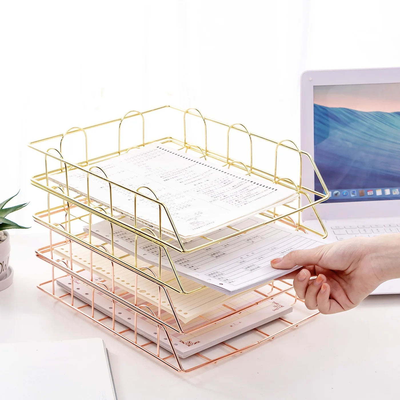 

Nordic Magazine Newspaper Organizer Metal Stackable Storage Basket Frame Rack Office Desktop Rose Gold A4 Paper Finishing Basket