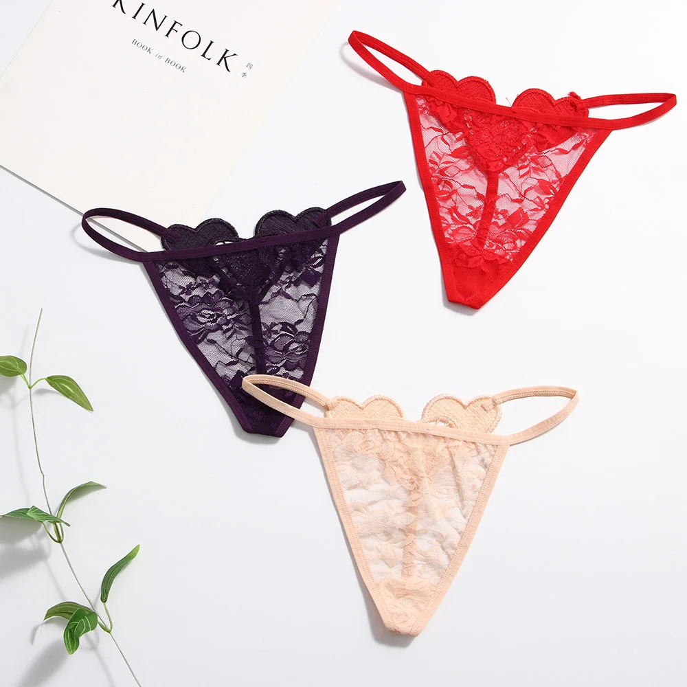 Женские кружевные трусики-стринги с заниженной талией и V-образным вырезом |