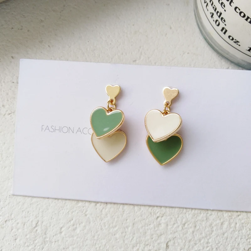 Модные супер милые женские серьги в форме сердца асимметричные контрастного