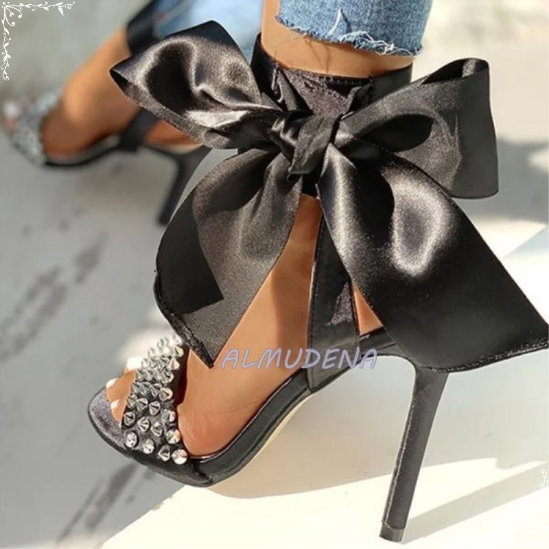 

Сандалии женские на шпильке с открытым носком, Роскошные туфли с лентой и бантом, летняя обувь для вечеринки, большие размеры 45, черные