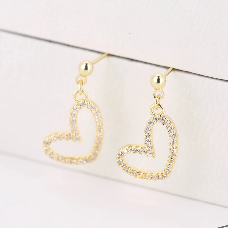 

Женские серьги-гвоздики из стерлингового серебра 925 пробы в форме сердца, модные ювелирные изделия из стерлингового серебра