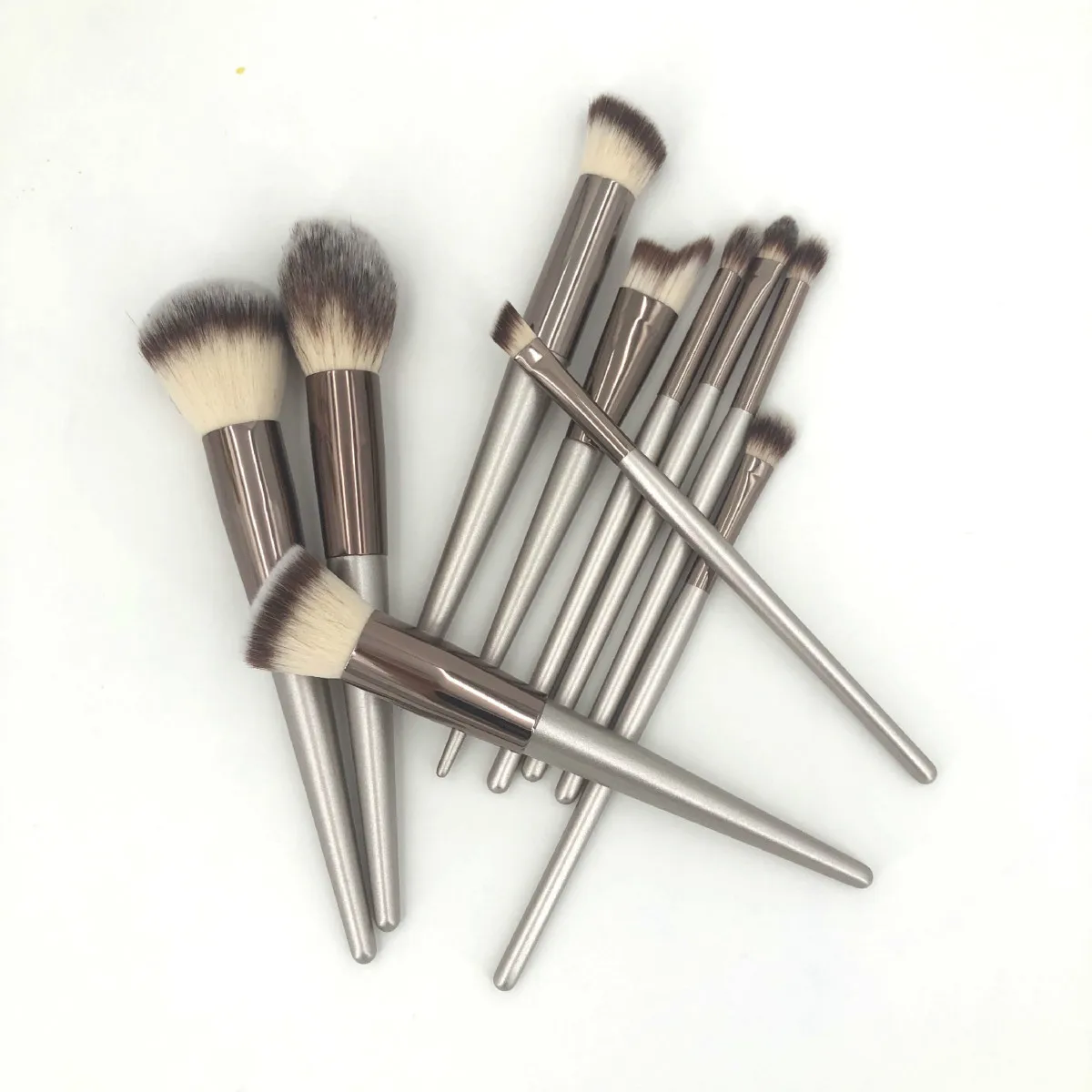 Набор кистей для макияжа роскошные косметические кисти цвета шампанского