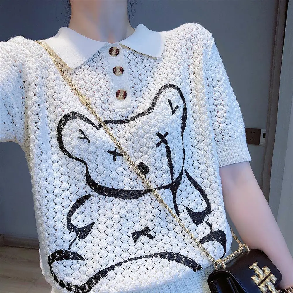 

Summer new women's cute age-reducing bear print hollow loose short sleeve sweater top