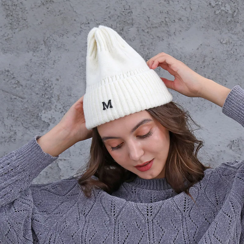 Женская шапка с буквенным принтом M Beanies однотонная шерстяная утолщенная зимняя