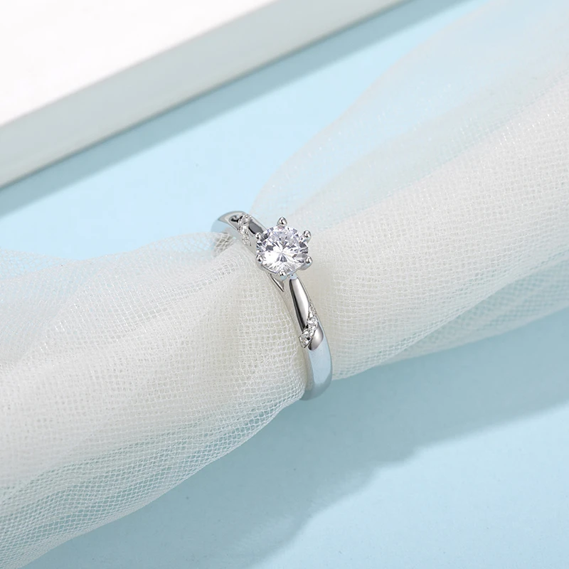 

White Gold Plated 925 Silver Main Stone 0.5ct 5.0mm MoissaniteS Side Stone Cubic Zirconia Ring Jewlery rings for women M08B