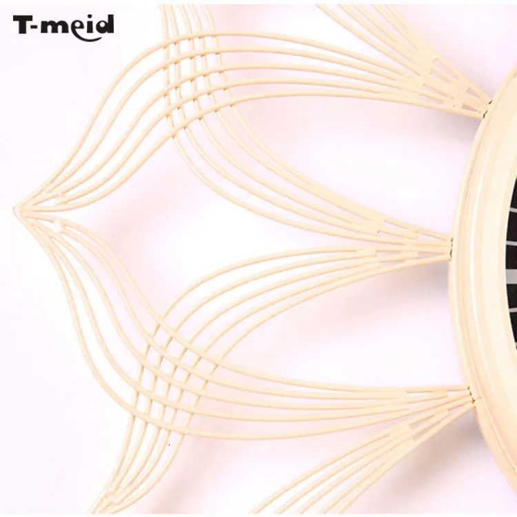 

Creative wall clock Modern brief round decorative clocks 3d wall clock large wall clock for living room modern wedding decor