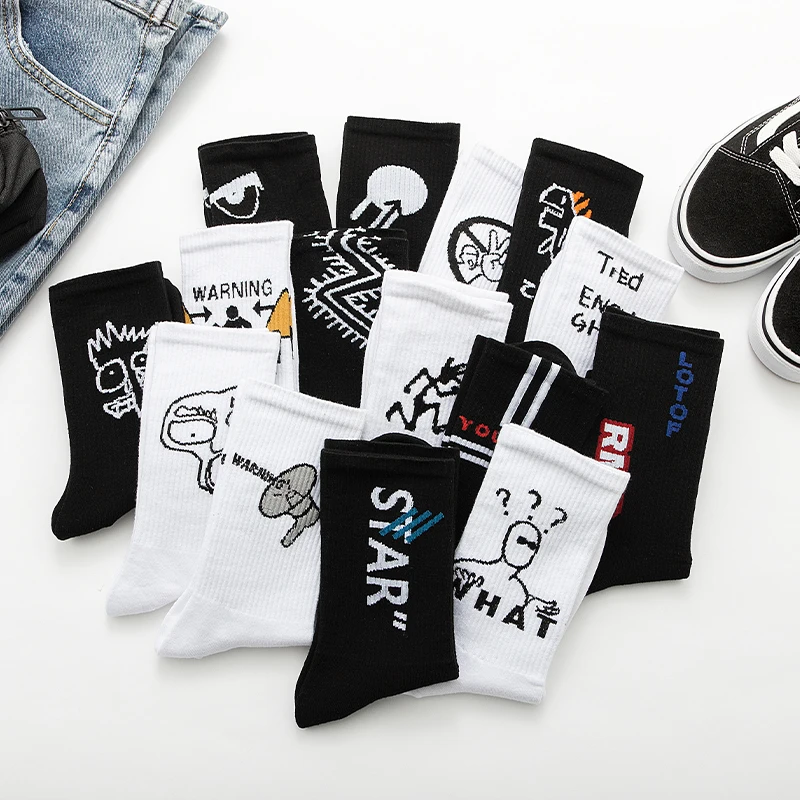 

2021 New Men Socks with Print Women Black White Cotton Funny Street Hip Hop Harajuku Alphabet Couples Sports Novelty High Socks