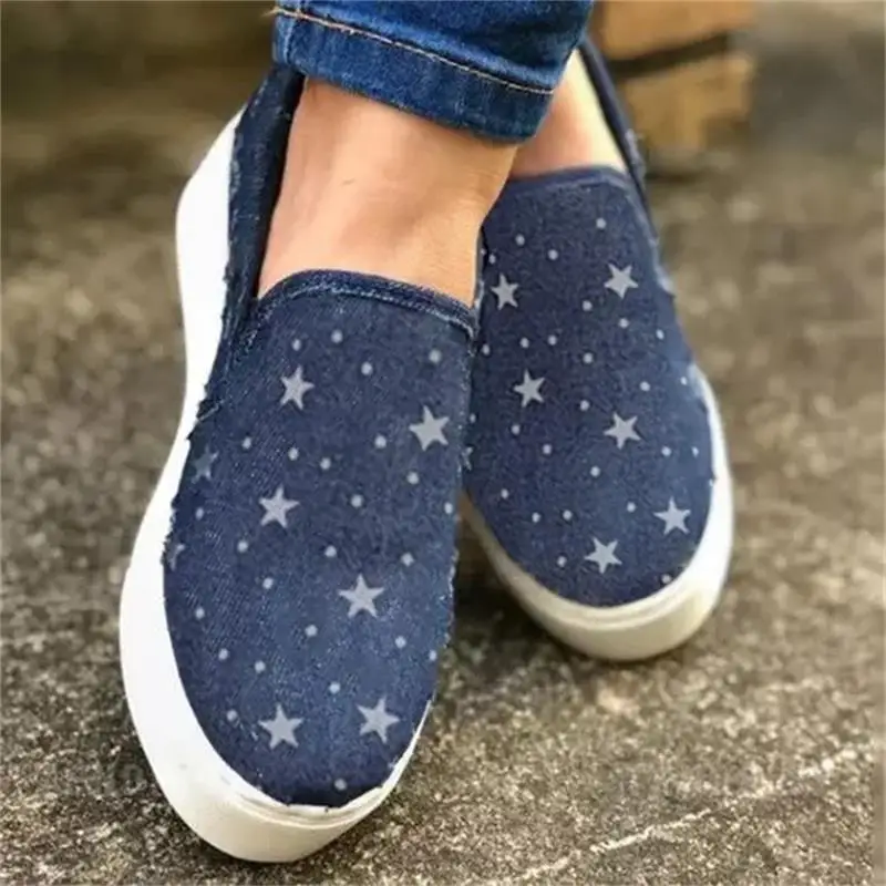 

Women's Fashion Casual Denim Star Print Classic Round Head Flat Bottom Travel Shopping Classic All-match Sneakers 6KF108