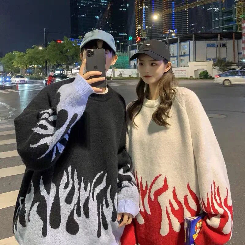 Женский жаккардовый свитер свободный с круглым вырезом подходящий к цвету