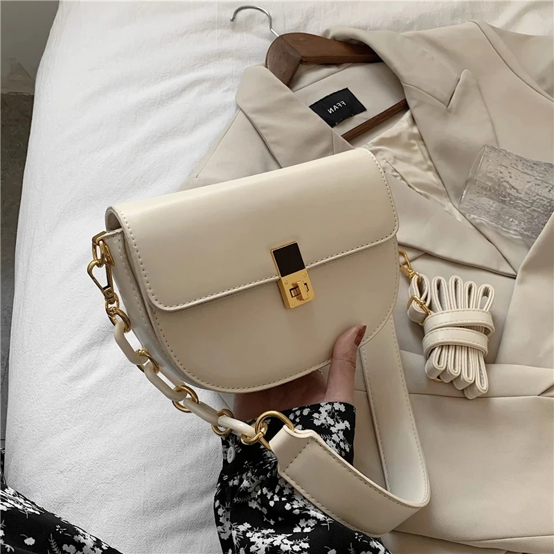 

Женская кожаная сумка через плечо, модная маленькая сумка-седло с цепочкой и поворотным замком, 2022
