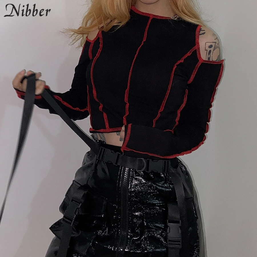 Женский укороченный топ NIBBER простой черный в полоску с вырезами модная футболка