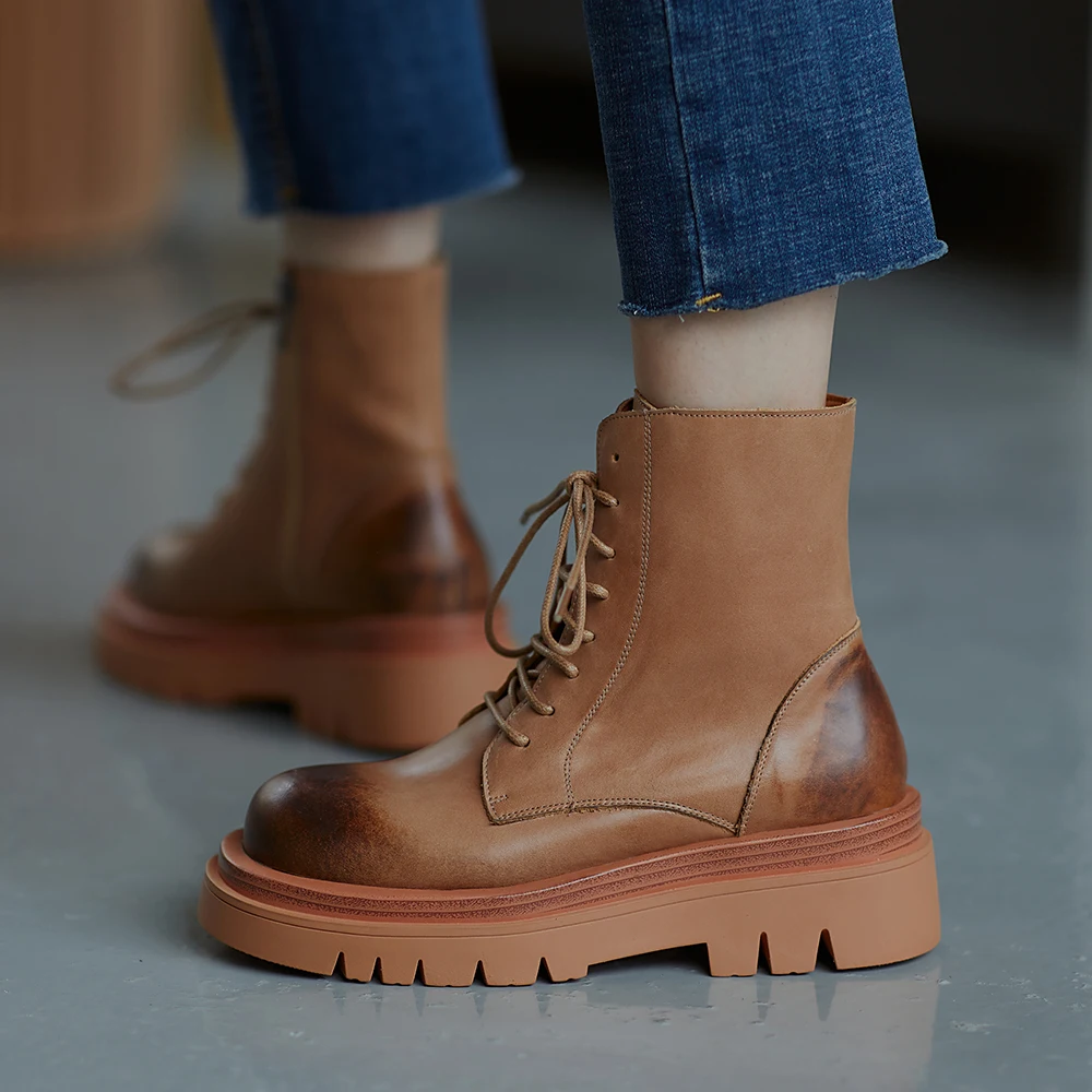 spesifikasi Tendang Pergelangan Kaki Sepatu Wanita Kulit Sapi Asli Waxing Bulat Kaki Penutupan Ritsleting Musim Dingin Wanita Brogue Sepatu Buatan Tangan Hitam Coklat 40