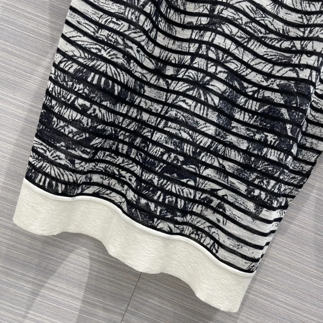 2021 new women fashion short-sleeved casual striped coconut printed linen sweater 0430