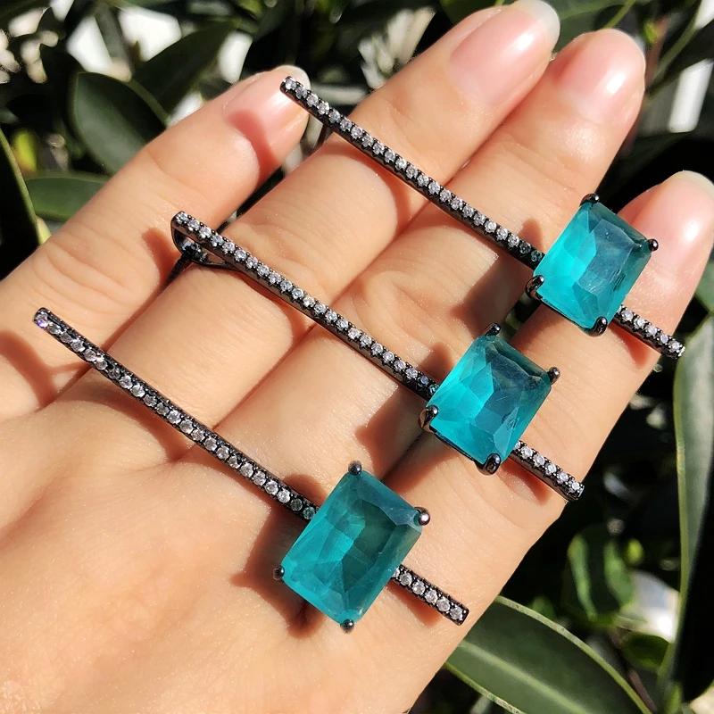 Женский комплект из колье и серёг с фианитом | Украшения аксессуары