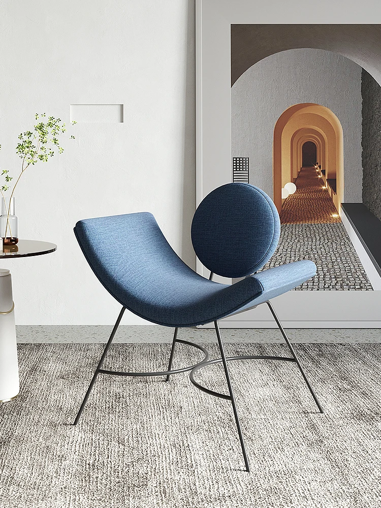 

Скандинавский креативный стул для макияжа GY, светильник ный минималистичный светлый роскошный косметический стул для девушек, стул со спин...