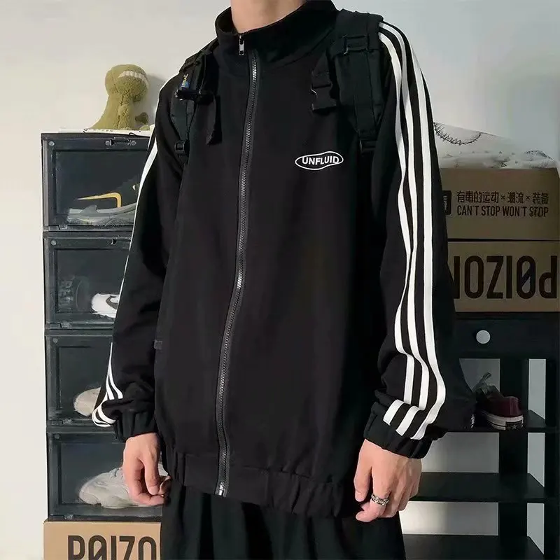 

Niche couples wear spring and autumn thin jacket Korean version ins loose sports wind three-bar design cardigan sweater