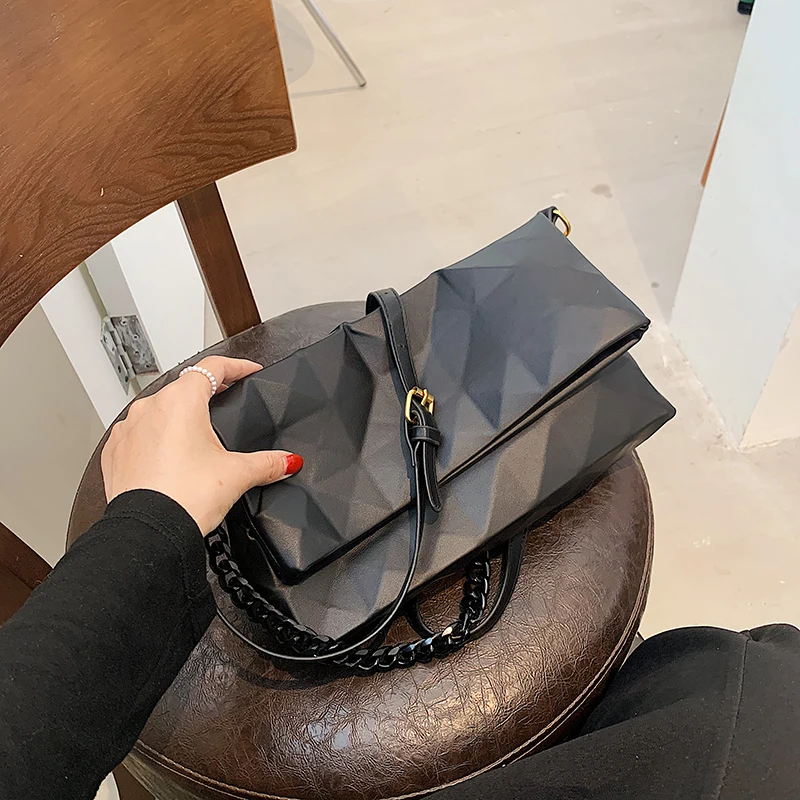 

Chain Solid Color Crossbody Baguette Bags For Women Female Luxury Leather Shoulder Underarm Bag Ladies Handbag Purse with Handle