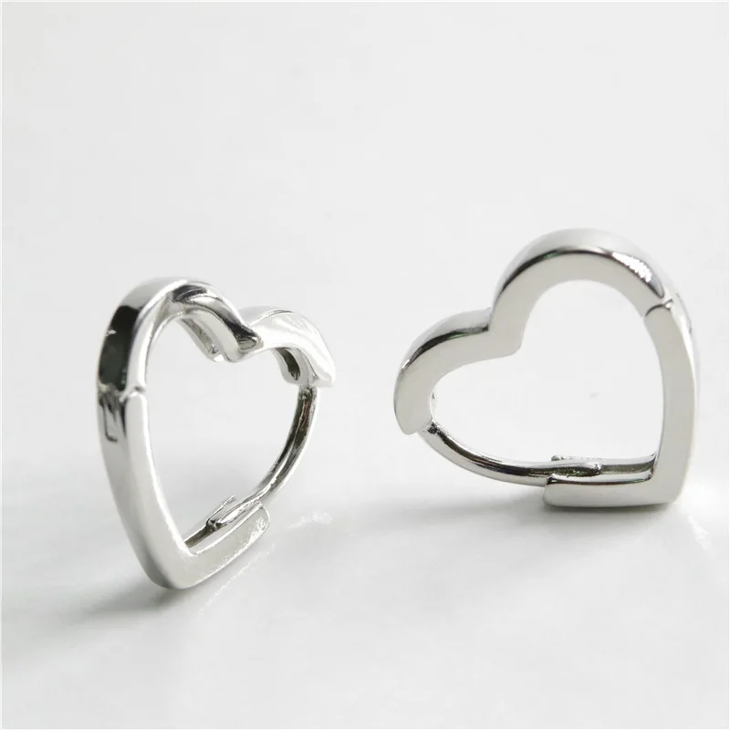 

Men Women's Unisex Fashion Love Heart Earrings Exquisite Silver Color Ear Buckle High Grade Jewelry Valentine's Day Souvenirs