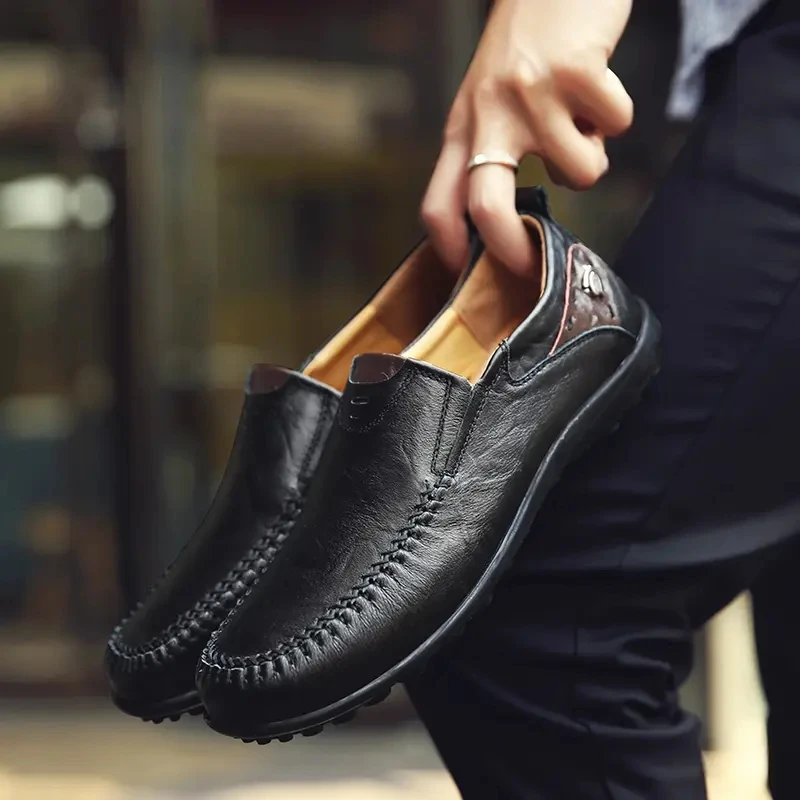 

New Fashion Men's Flat Casual Shoes Men Leather Soft Sole Moccasins Comfortable Loafers Walking Driving Shoes Scarpe Da Uomo