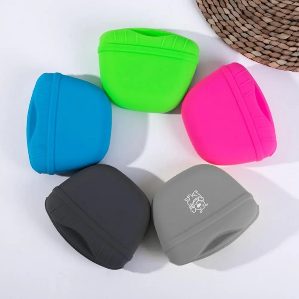 

1Pc Silicone Feed Dogs Waist Pack Portable Bundle Pocket Pet Training Bag Treat Pouch With Clip Snack Bag Pet Training Product