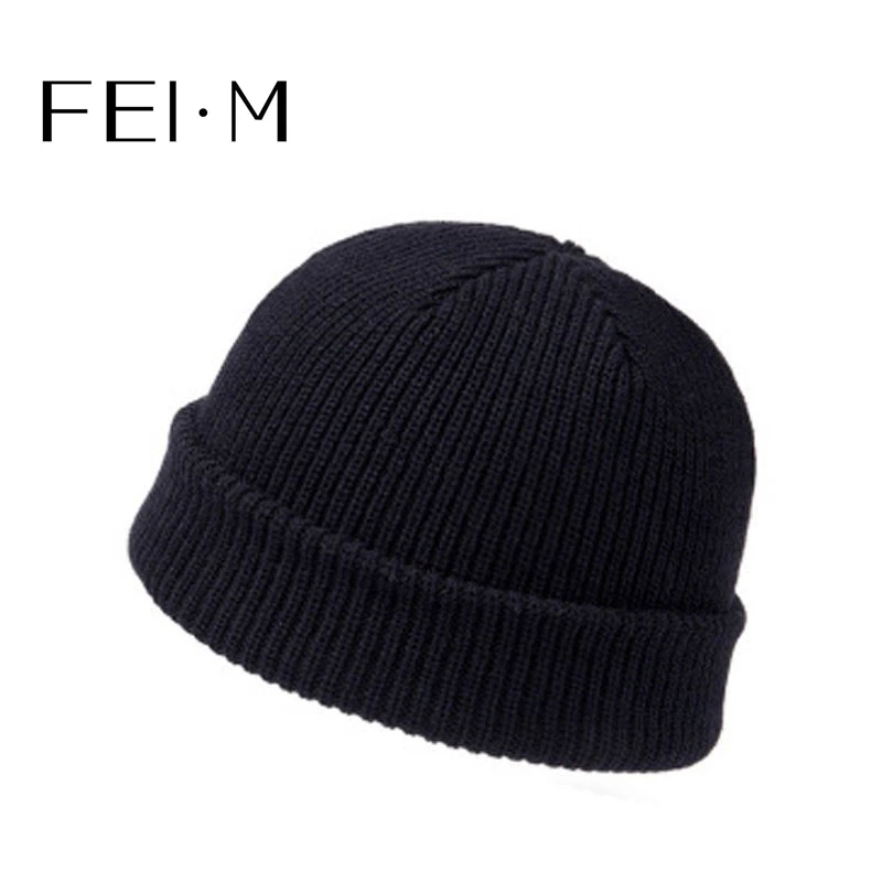 Шапка-бини FEI M рандомная упаковка различных брендов осенне-зимняя теплая вязаная