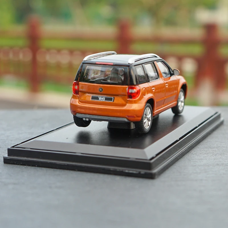 Высокая тщательная 1:43 SKODA Yeti модель автомобиля из сплава статическая