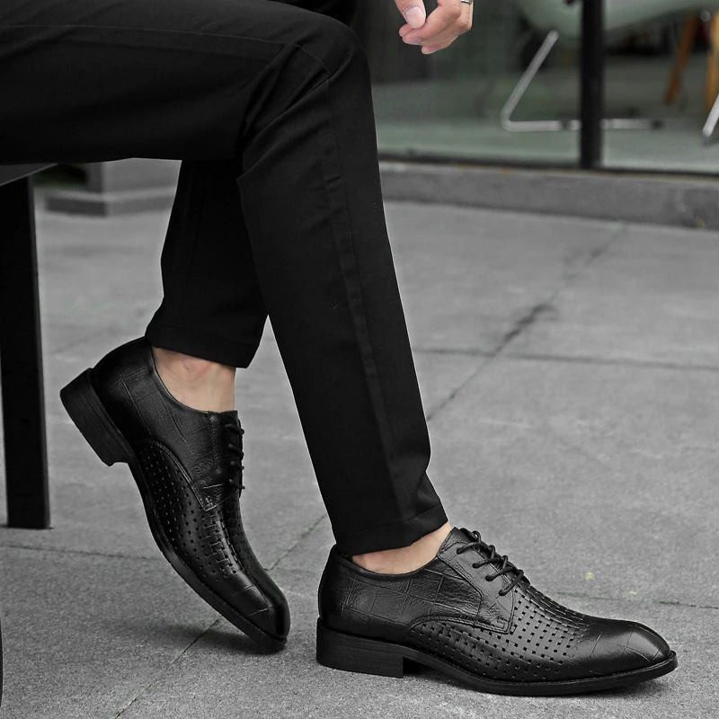 Мужские кожаные туфли с натуральным лицевым покрытием летние модельные модная