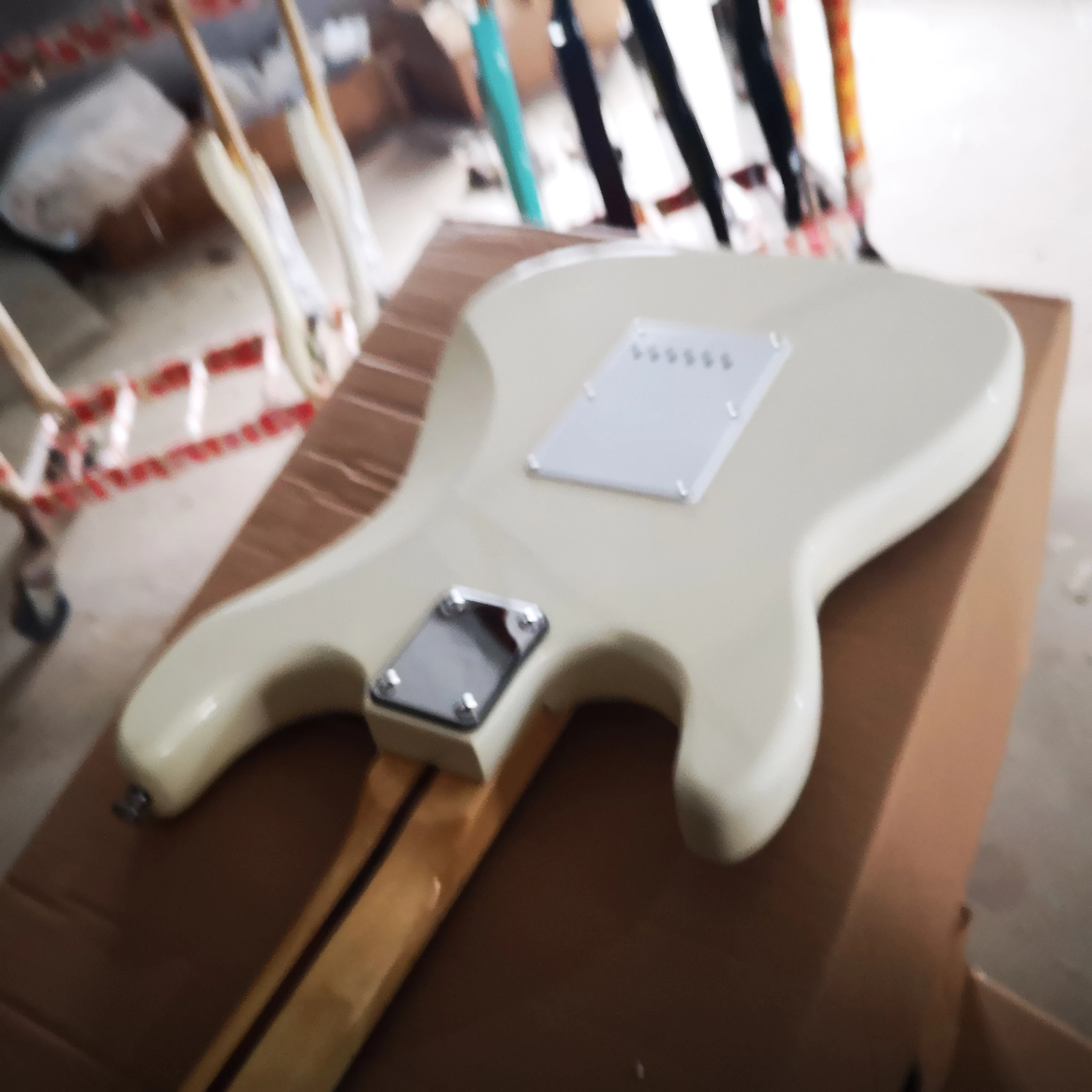 Высококачественная фотоэлектрическая гитара однотонная с рисунком из