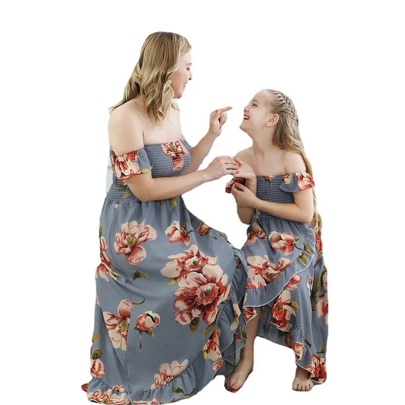

Mother Daughter Outfits Hot Sale Summer Holiday Family Matching Sets Floral Sling Shoulderless Beach Dress