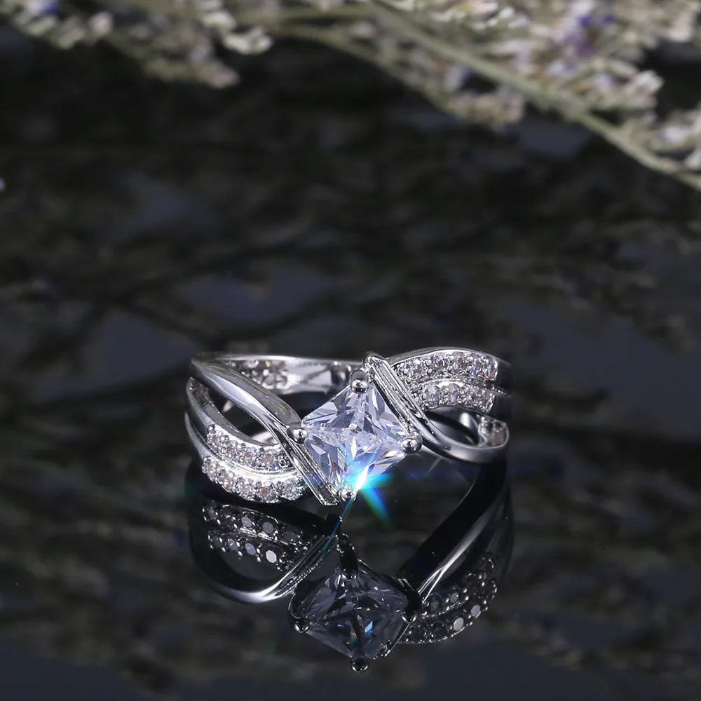 

Fashion Large Zircon Square Cross Wedding Rings For Women Valentines Heart Promise Crown Cubic Zirconia Engagement Ring