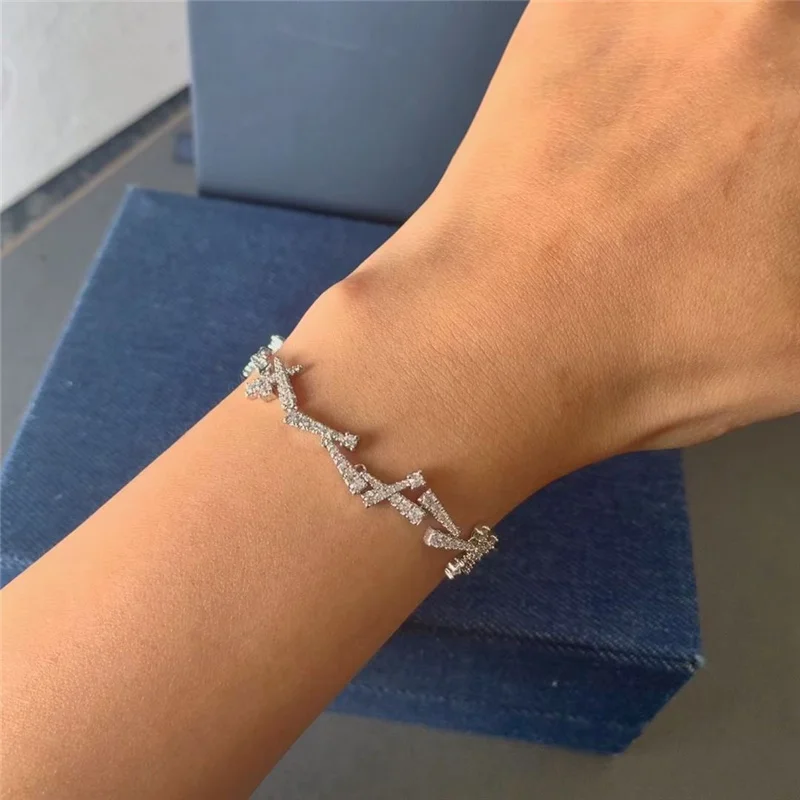 

EarringS925 Sterling Silver Holiday Series High-end Luxury Bracelet Jewelry Boutique Simple Personality Valentine's Day Gift
