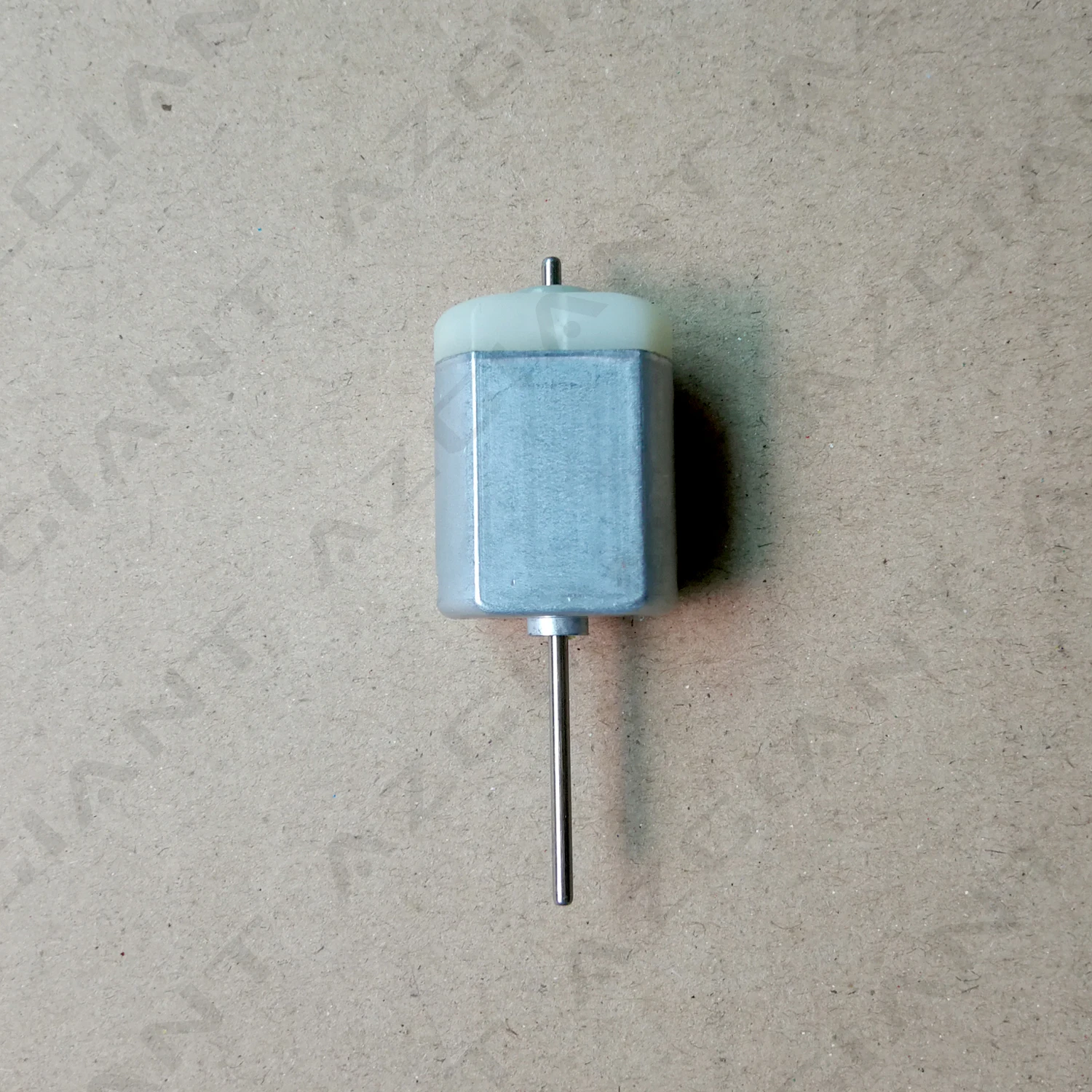 

AZGIANT 100PCS High Quality Car Door Lock Motor 26mm Round Flat Shaft Car Auto Motor Rearview Mirror Motor FC280PC FC-280 8-16V