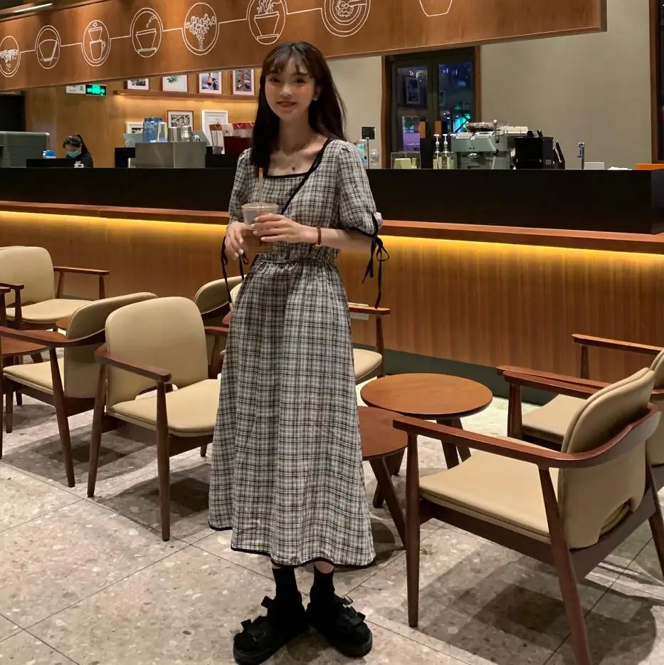 

Summer Korean Version Of Black Green Plaid Dress Elegant Round Neck Retro Short Sleeve Dress Simple And Fashionable New 2021