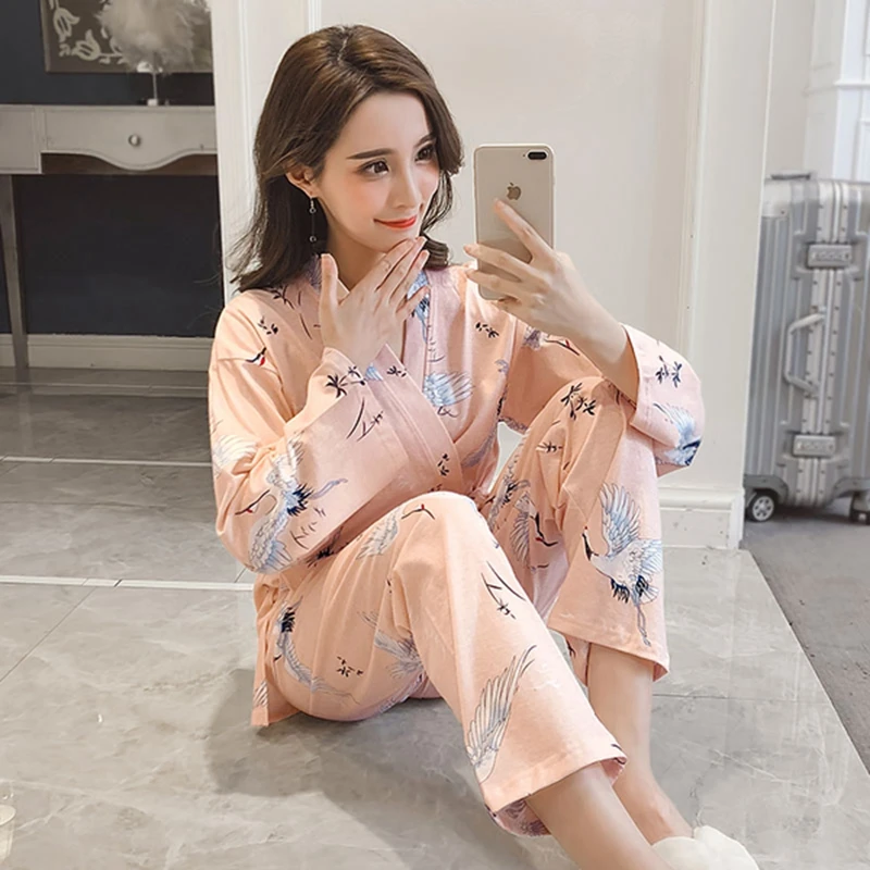 Пижамный комплект женский с длинным рукавом милое кимоно мультяшным принтом