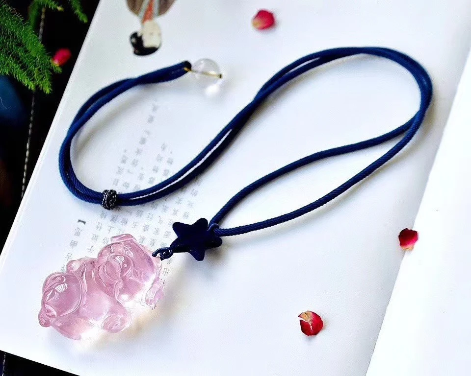 

Certificate Natural Pink Rose Quartz Star Light Pig Pendant Necklace Mozambique 50.6*33.2*21mm Women Men Jewelry AAAAA
