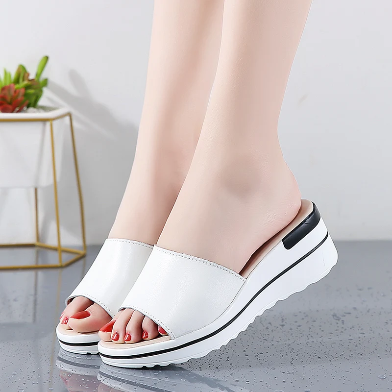 

2021summer new Women's Solid color Thick Sole breathable Open Toe sandals Casual fashion comfortable Beach sandals slippers