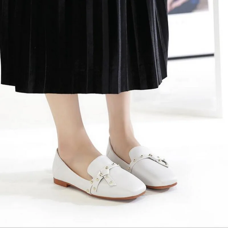 2021 Spring Summer Women Flat Shoes Women Fashion Loafers rivet belt buckle square head Boat Shoes Casual Free Shipping