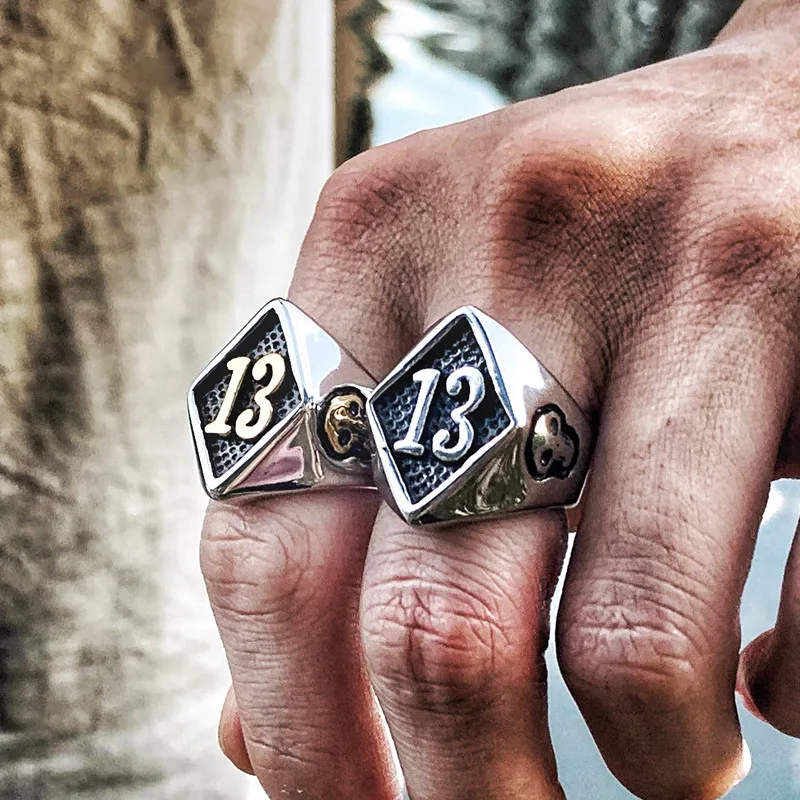 

Motor Biker Lucky Number 13 Ring 302L Carbide Alloy Men Boys Silver Cool Man Biker Punk Rock Skull Ring Wholesale