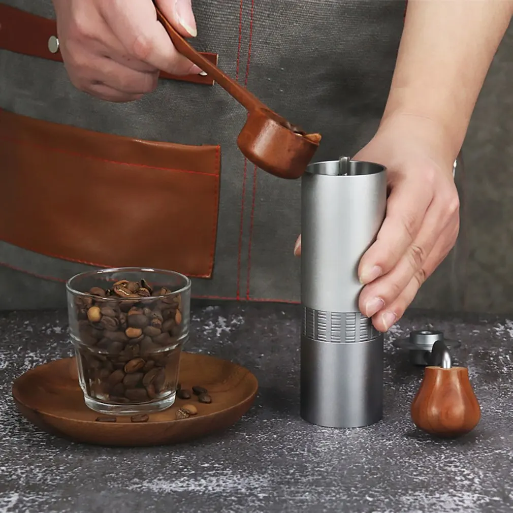 Economici Macinacaffè Manuale Mini Macinacaffè Manuale In Acciaio Inossidabile Fatto A Mano Macinacaffè Macinacaffè Utensile Da Cucina