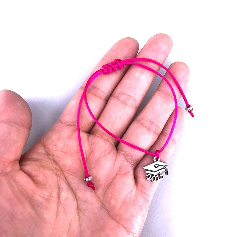 Регулируемый памятный браслет на выпускной Шарм докторская шляпа удачу для