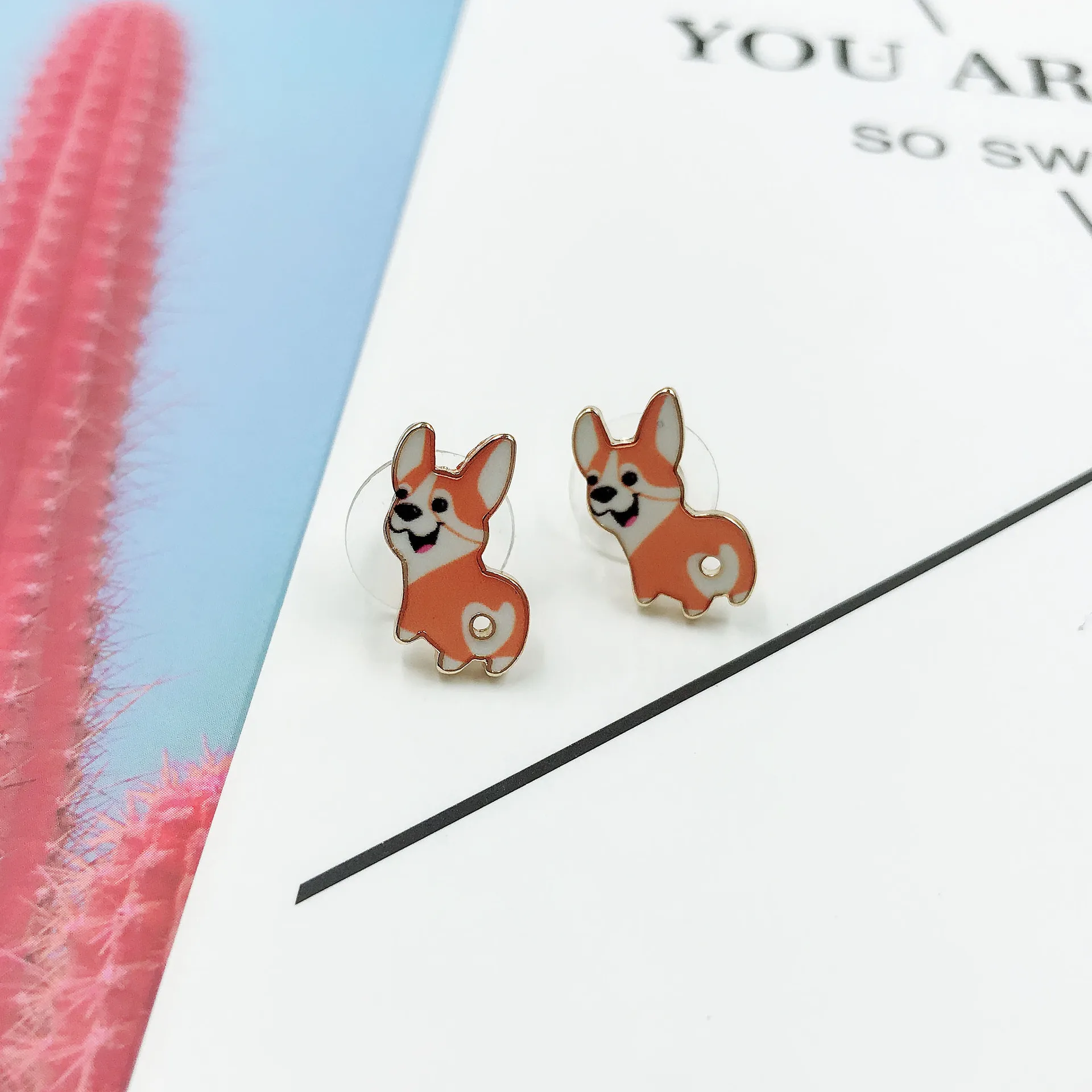 

SNCSDK 2020 New Creative Cartoon Cute Dog Dripping Women's Stud Earrings Sweet All-match Earrings Fashion Jewelry Accessories