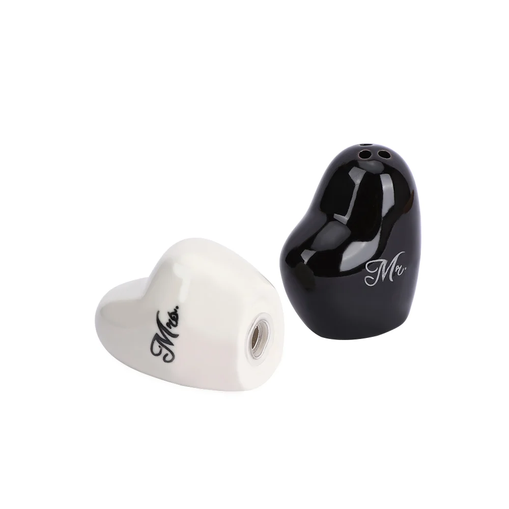 Wedding Heart Shape Seasoning Bottle Ceramic Mr. and Mrs. Salt Pepper Shakers Party Favors Canister Set Shaker | Дом и сад