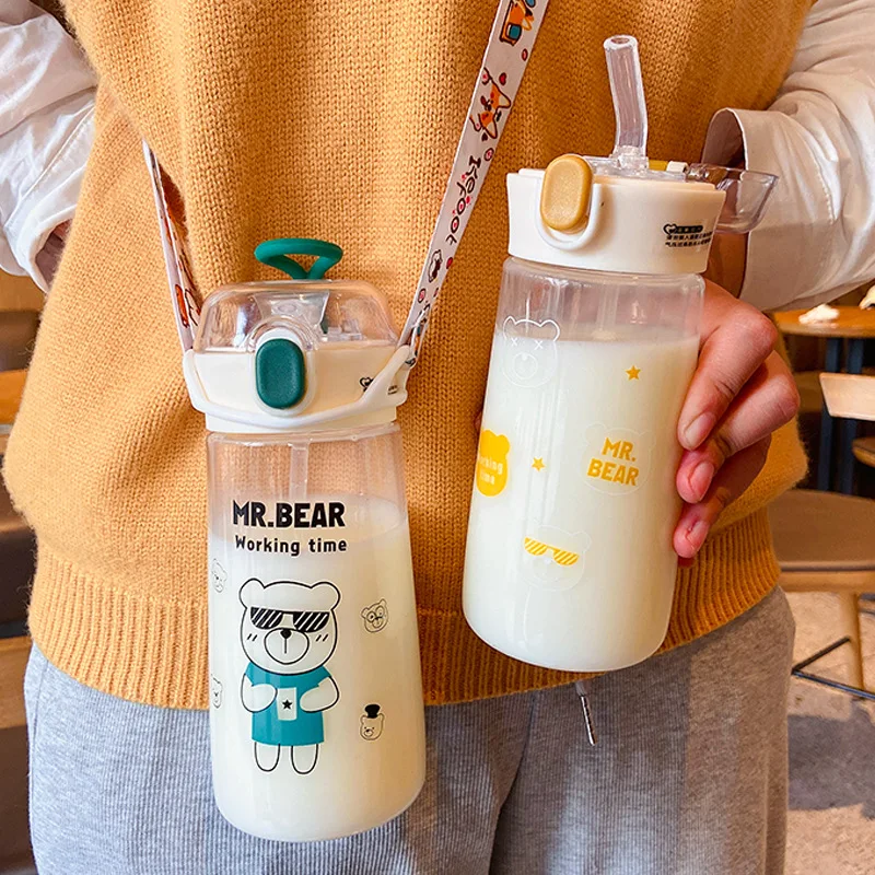 

Water Bottle with Straw Reusable Plastic Cups with Lids Sippy Cup Sport Drinking Simple Modern Water Bottle Transparent Bottle