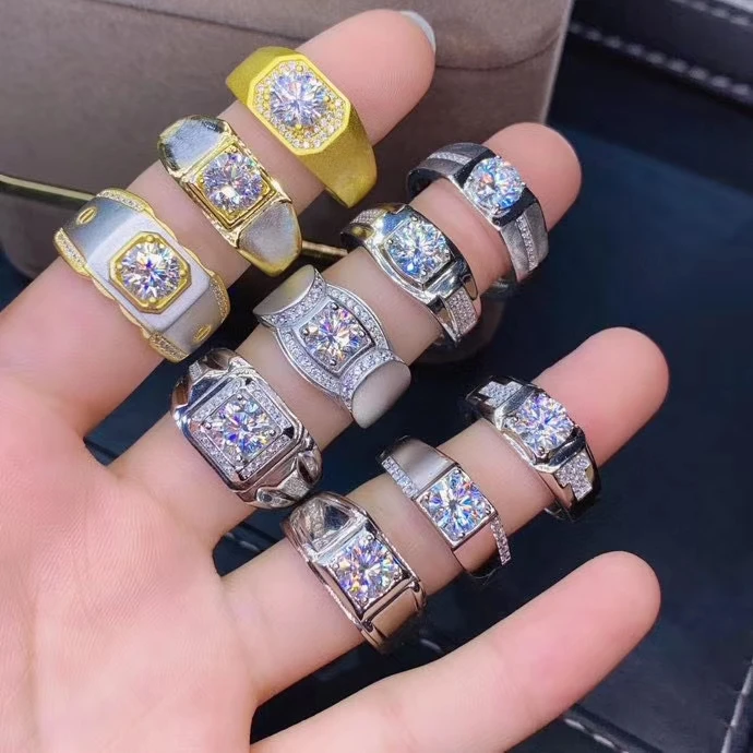 Мужское серебряное кольцо 925 пробы цельное по цене сертифицированный муасанит