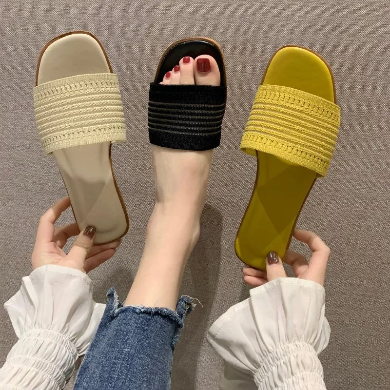

2021 Women Slippers Casual Breathable Flat Sandals Summer Flying Woven Fashion All-match Beach Slippers Light Comfort Slippers