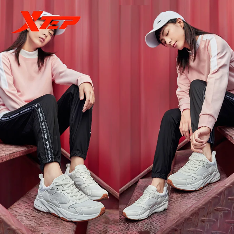 Женская Повседневная обувь Xtep белые массивные кроссовки на осень и зиму