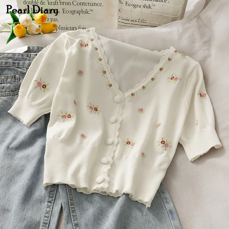 

Pearl Diary Knit Crop Cardigan White Color Floral Embroidery Cardigan Shirts V Neck Button Front Top Puff Sleeve Vintage Tops